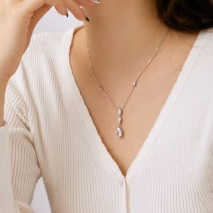 Mimi Crystal Necklace - Image 3