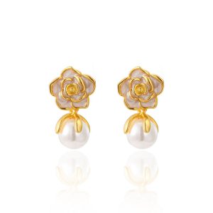 Blossom Pearl Earring